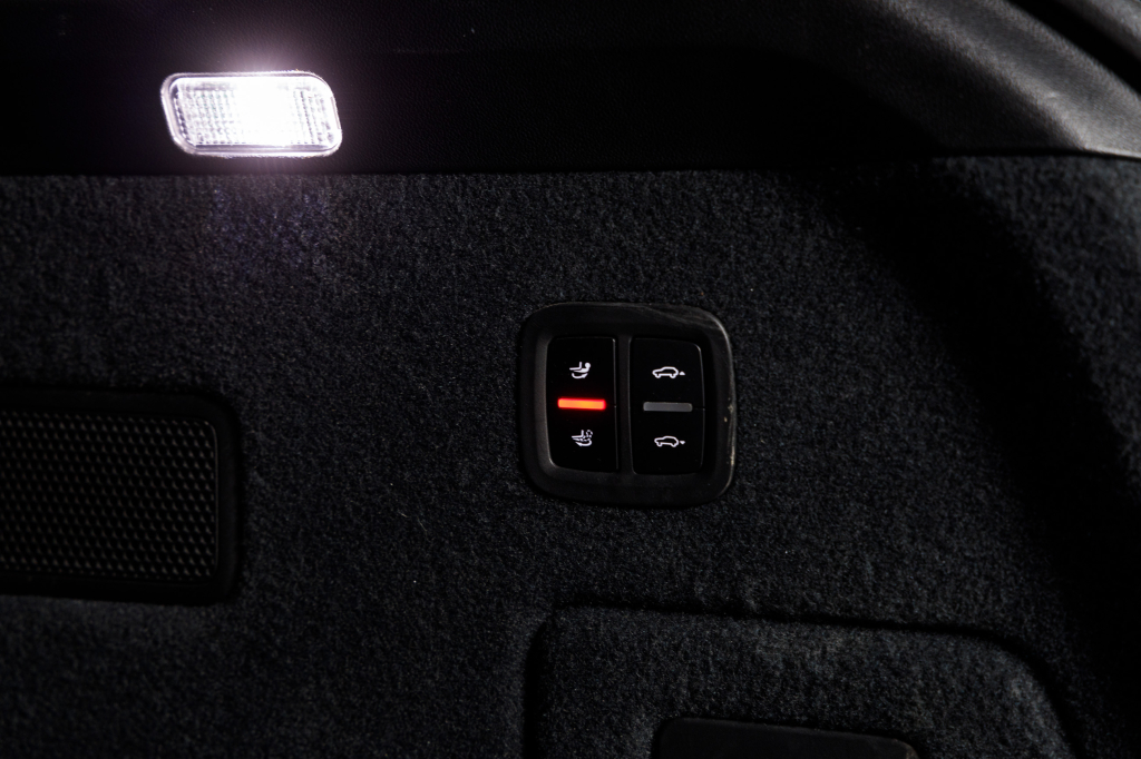 Porsche Cayenne 2018 фото 37