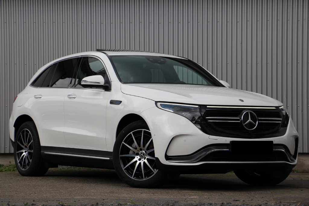 Mercedes-AMG EQC 400 2021 photo 4