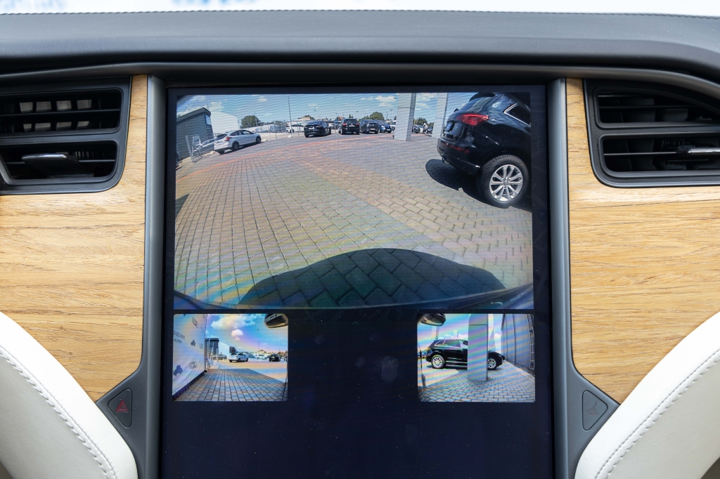 Tesla Model S 75D 2018 photo 23