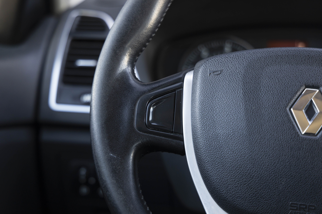 Renault Laguna 2014 photo 15