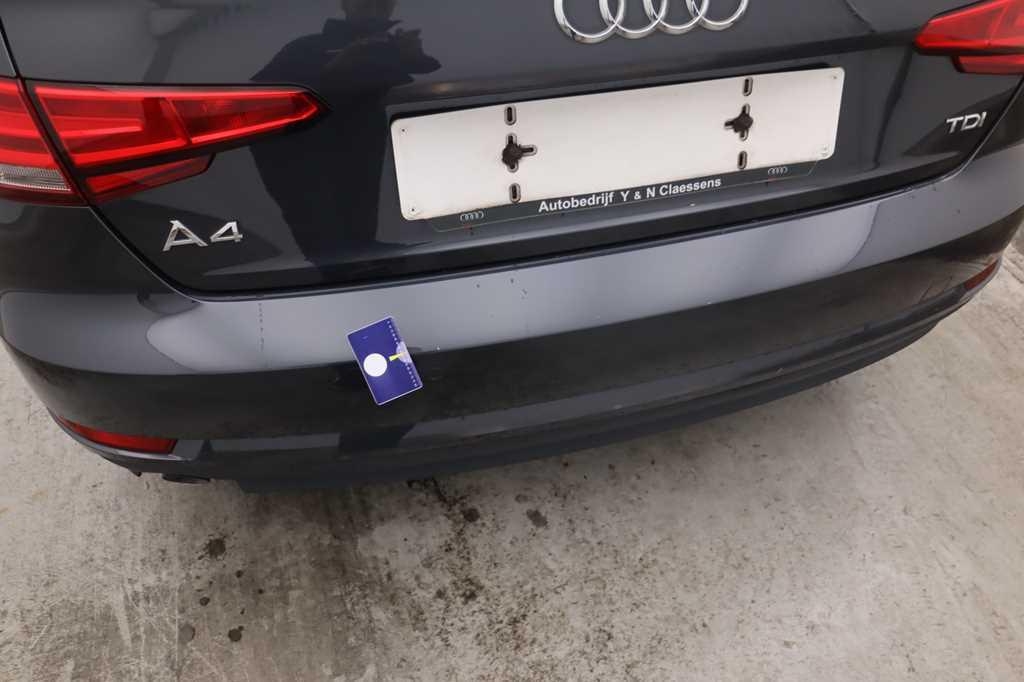 Audi A4 2016 photo 28