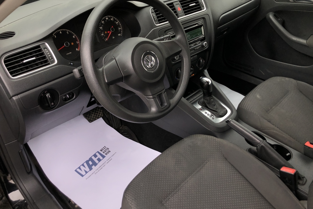 Volkswagen Jetta фото 5