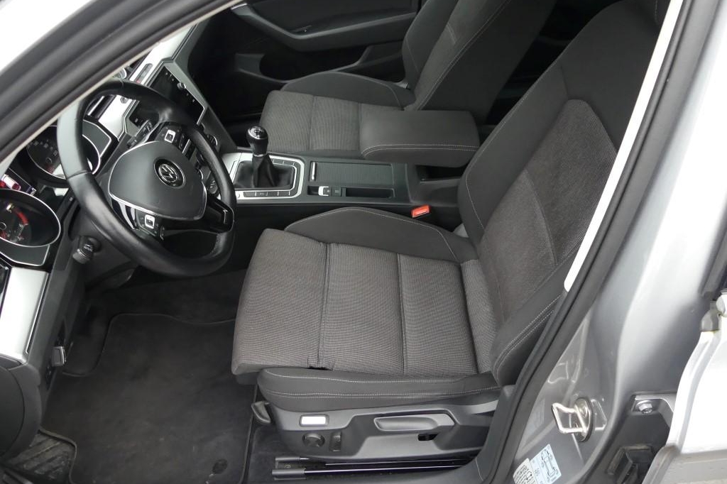 Volkswagen Passat Variant 2017 фото 9