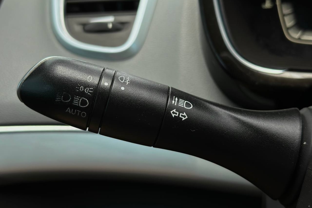 Renault Espace 2015 фото Renault Espace 2015 фото 11