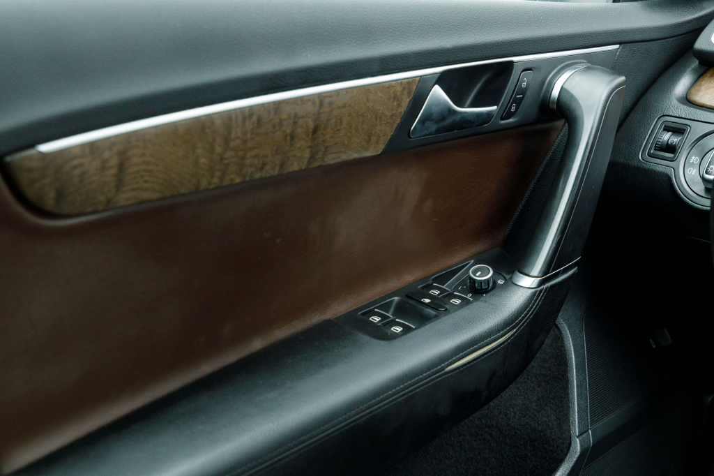 Volkswagen Passat B7 Exclusive 2012 photo 18