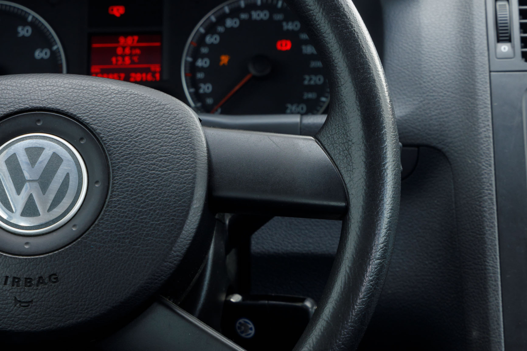 Volkswagen Touran MPI 2003 фото 20