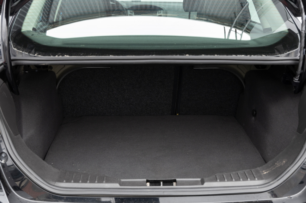 Ford Focus S 2018 фото 14