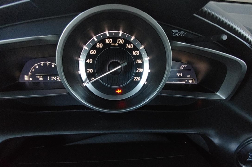 Mazda 2 2015 photo 6