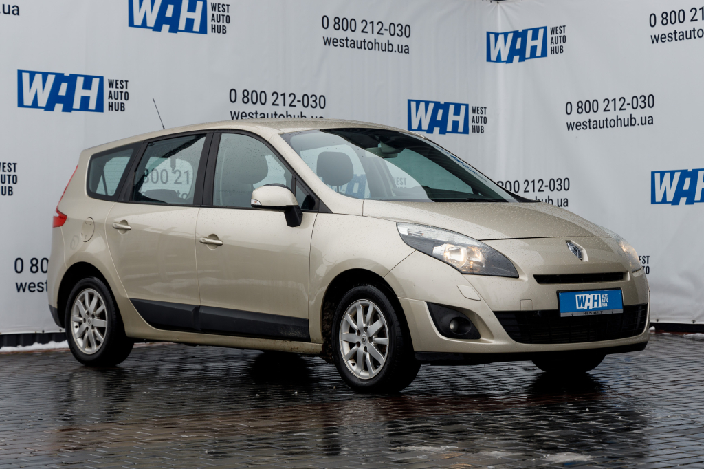 Renault Grand Scenic photo 2