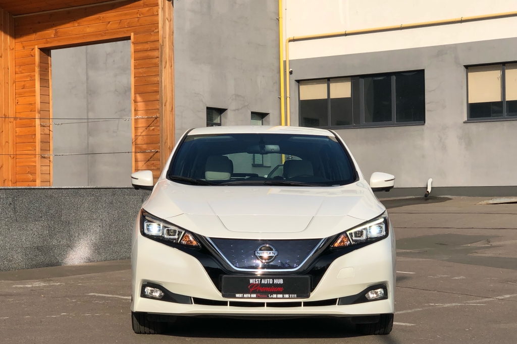 Nissan Leaf SL 40kWh 2019 photo 2