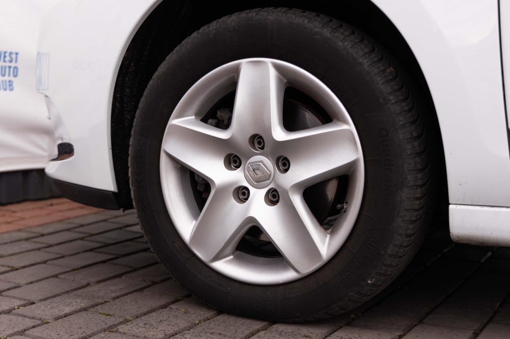 Renault Scenic 2015 фото 5