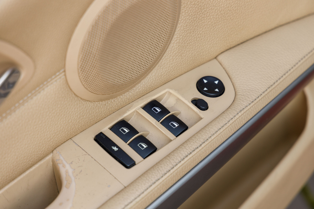 BMW 320 2005 photo 21