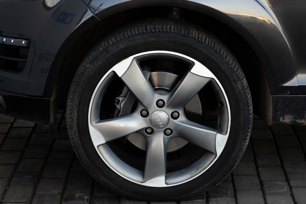 Audi Q7 Premium Plus 2015 фото Audi Q7 Premium Plus 2015 фото 6