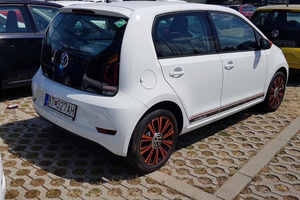 Volkswagen Up 2020 photo 3