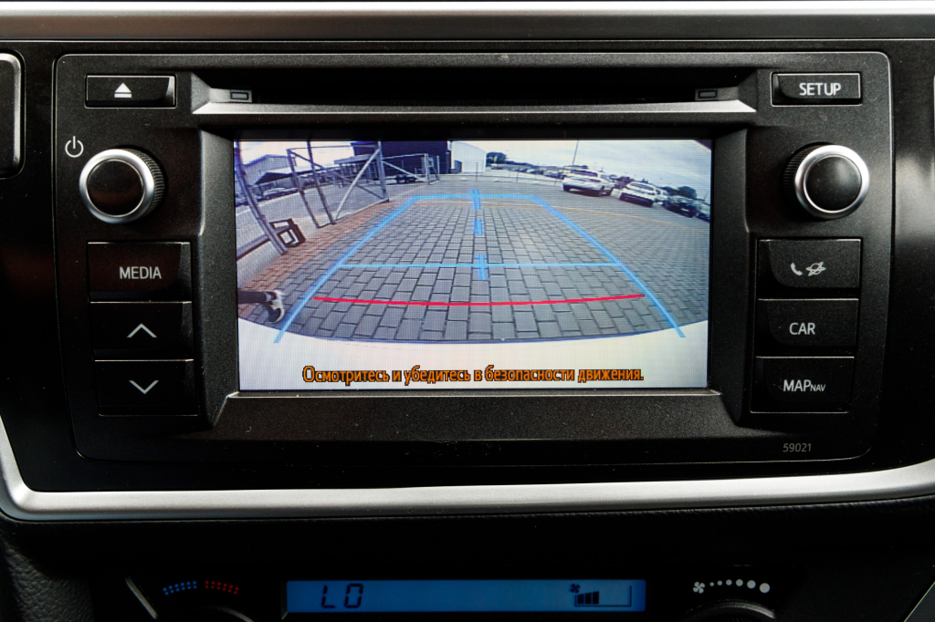 Toyota Auris Hybrid 2012 photo 6