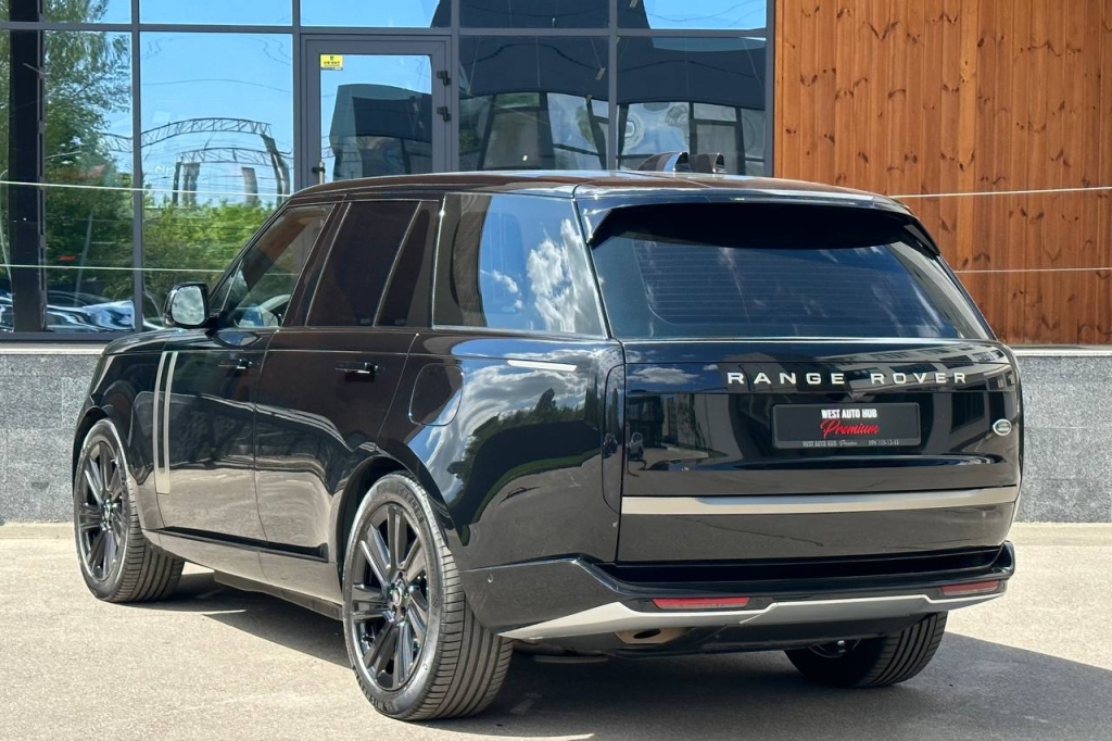 Land Rover Range Rover P440 AT 2022 photo 3