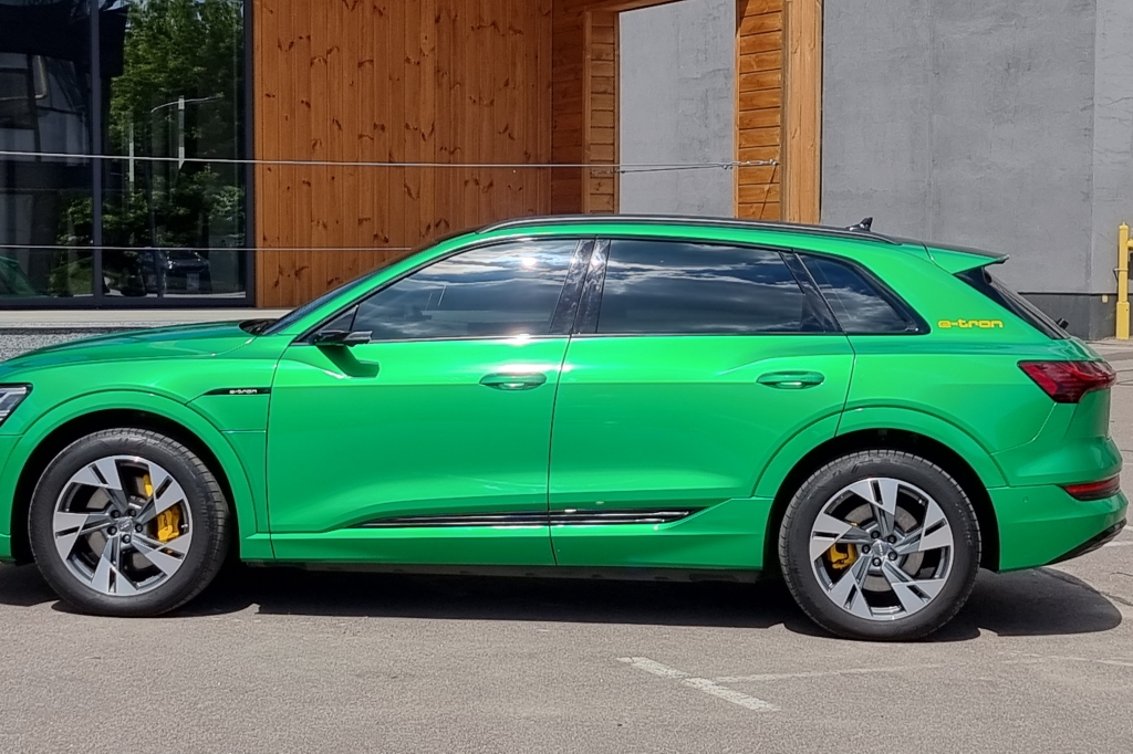 Audi e-tron 2020 photo 4