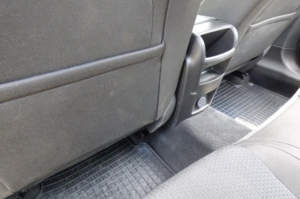 Opel Insignia Sports Tourer 2017 фото 27