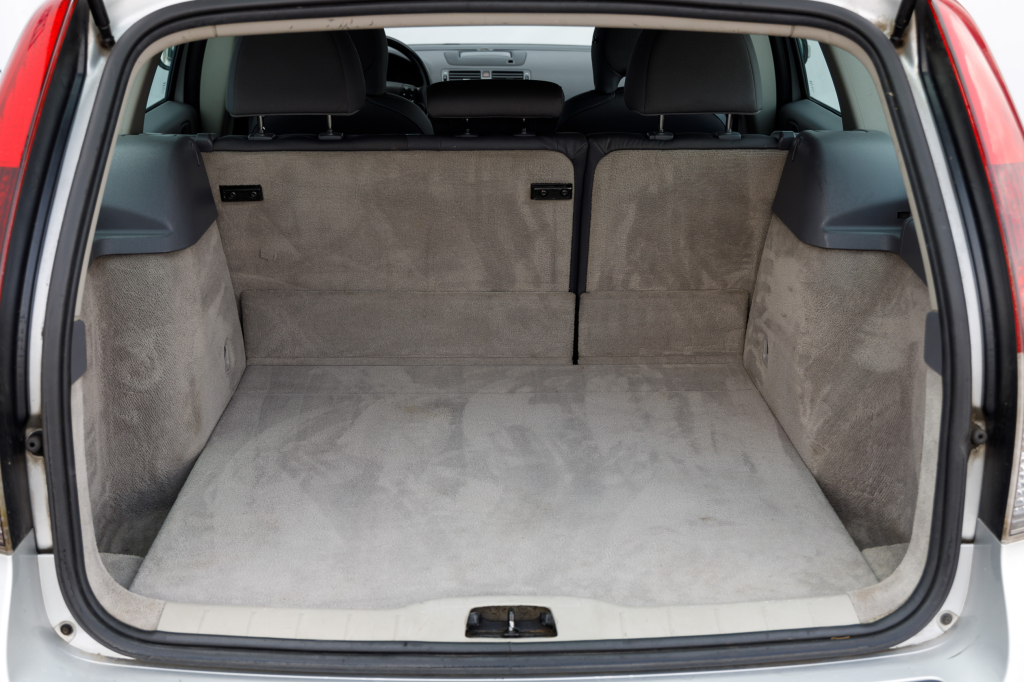 Volvo V50 2009 фото 2