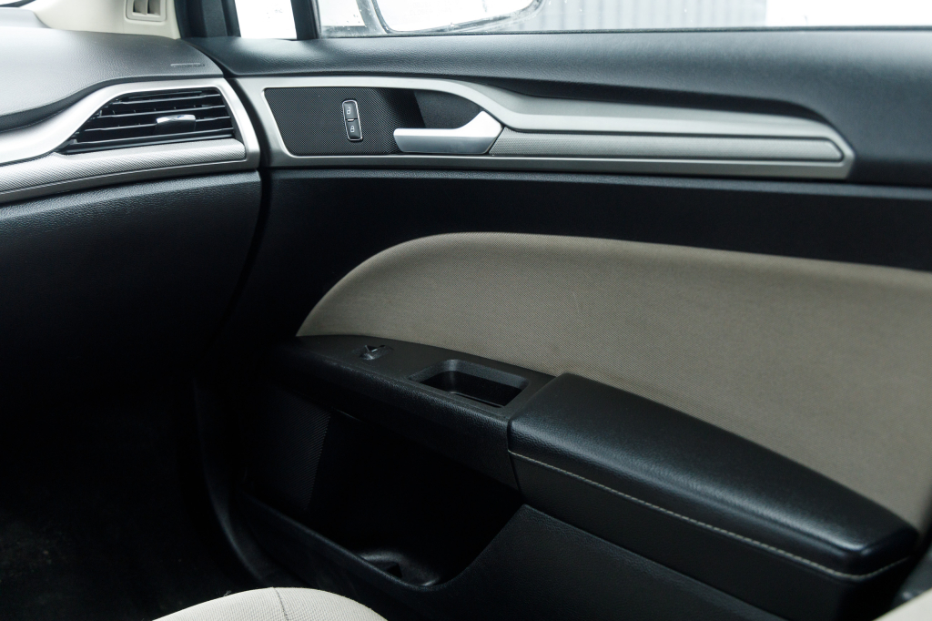 Ford Fusion S 2019 фото 13