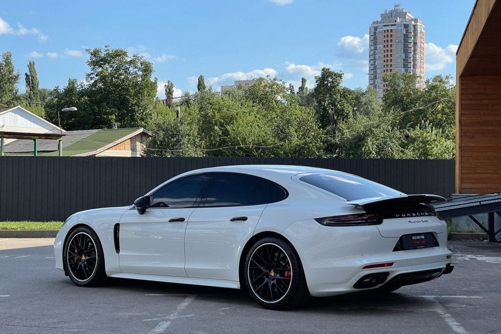 Porsche Panamera turbo 2017 фото 3