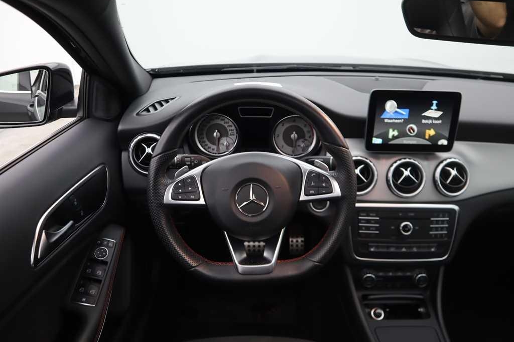 Mercedes-Benz GLA 2017 фото 8