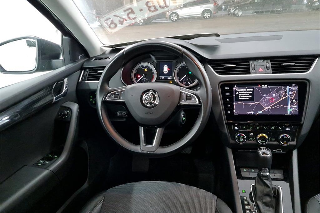 Skoda Octavia Combi 2018 photo 1