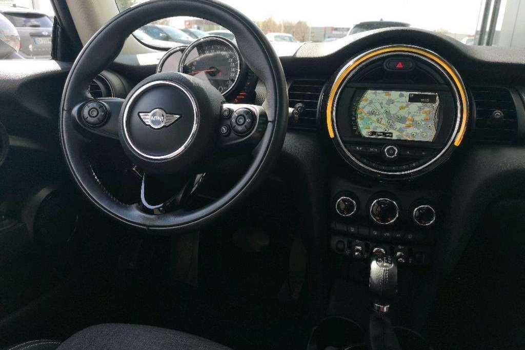 MINI Cooper 2017 photo 2
