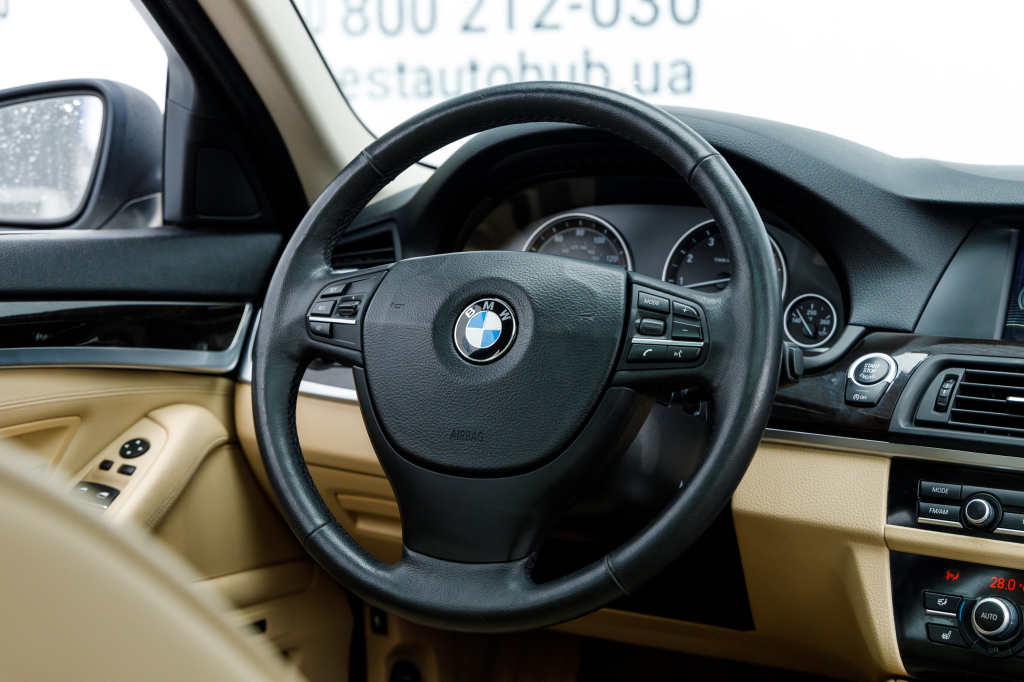 BMW 528 Xdrive 2012 фото 25