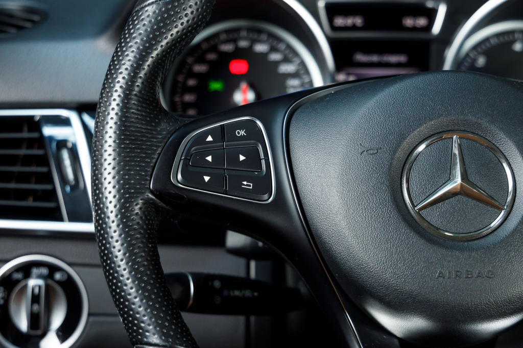 Mercedes-Benz GLE 250 ML250 CDI BlueTEC 2017 photo 38