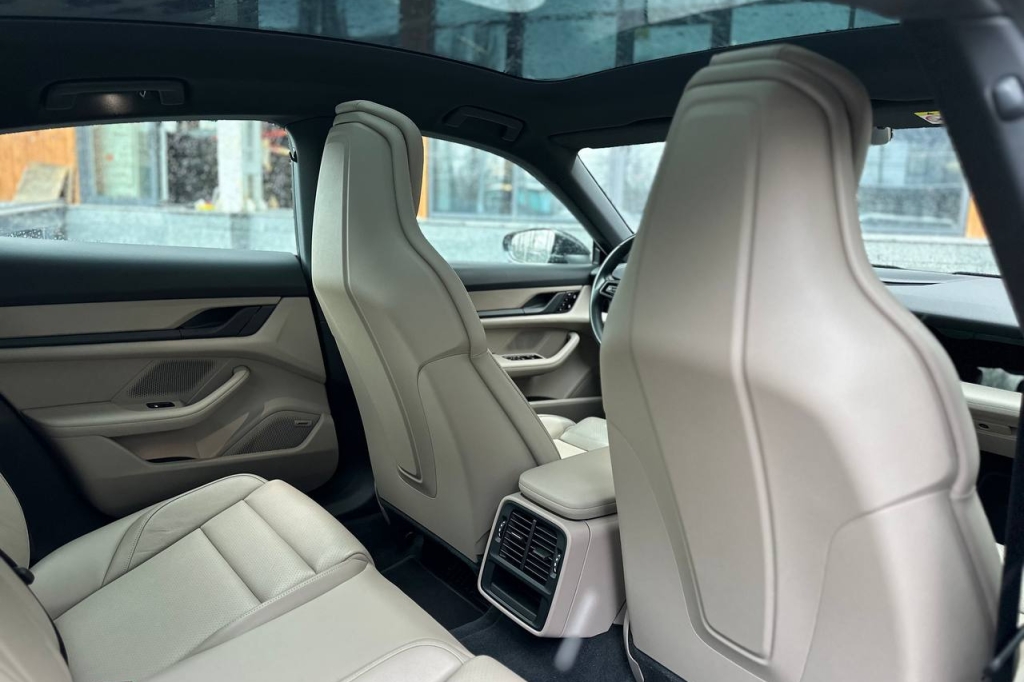 Porsche Taycan 4S 2020 photo 17