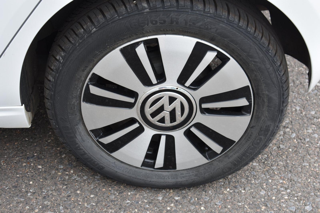 Volkswagen eUp! 2014 photo 3