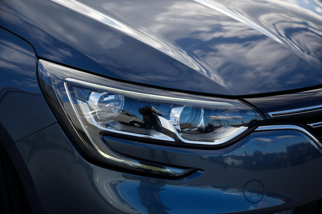 Renault Megane IV BOSE 2016 photo 18