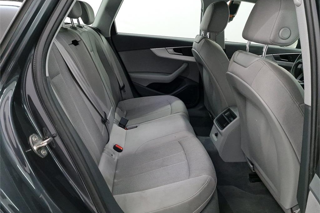 Audi A4 Avant 2017 фото 3