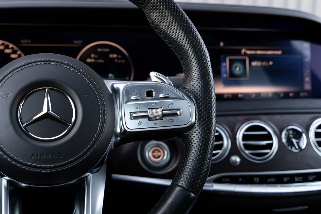 Mercedes-Benz S-Class S400d 2018 фото Mercedes-Benz S-Class S400d 2018 фото 27