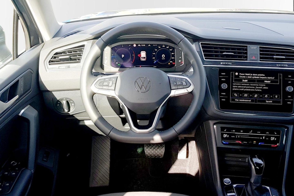 Volkswagen Tiguan 2021 photo 5