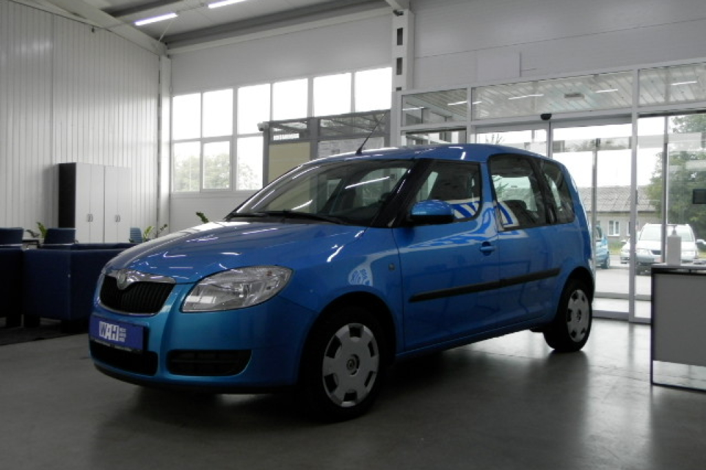 Skoda Roomster TDI 2008 photo 14