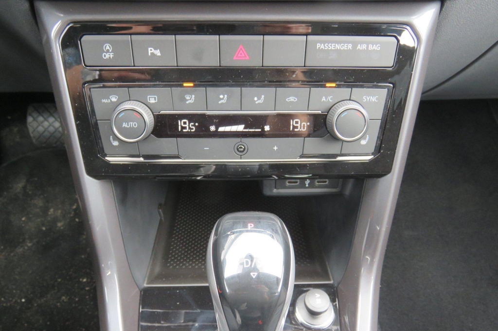 Volkswagen T-Cross 2021 photo 7