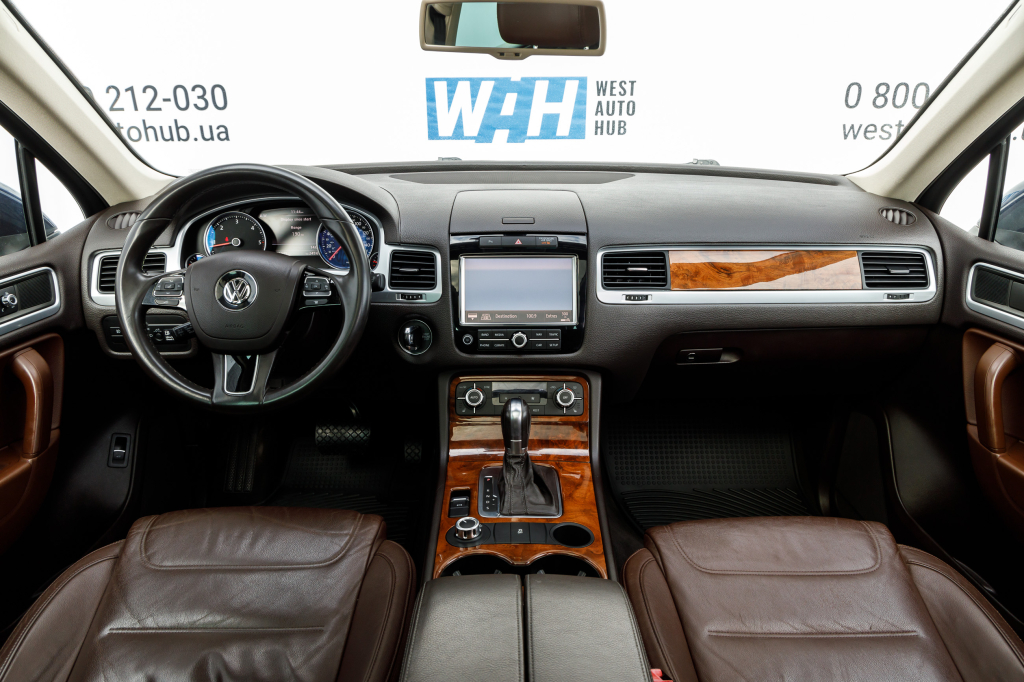 Volkswagen Touareg 2012 фото 10