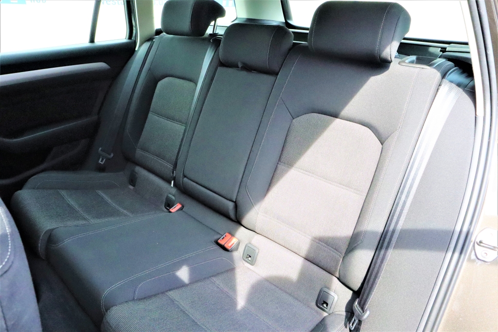 Volkswagen Passat B8 Comfortline 2018 photo 16