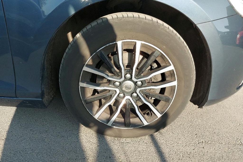 Volvo V40 2019 photo 11