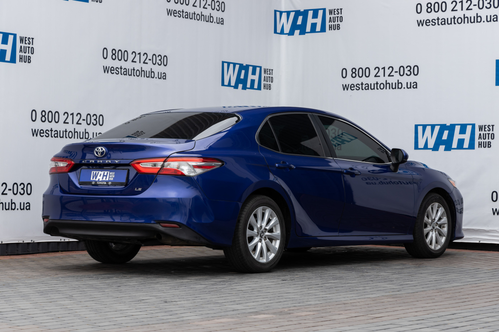 Toyota Camry LE 2017 photo 3