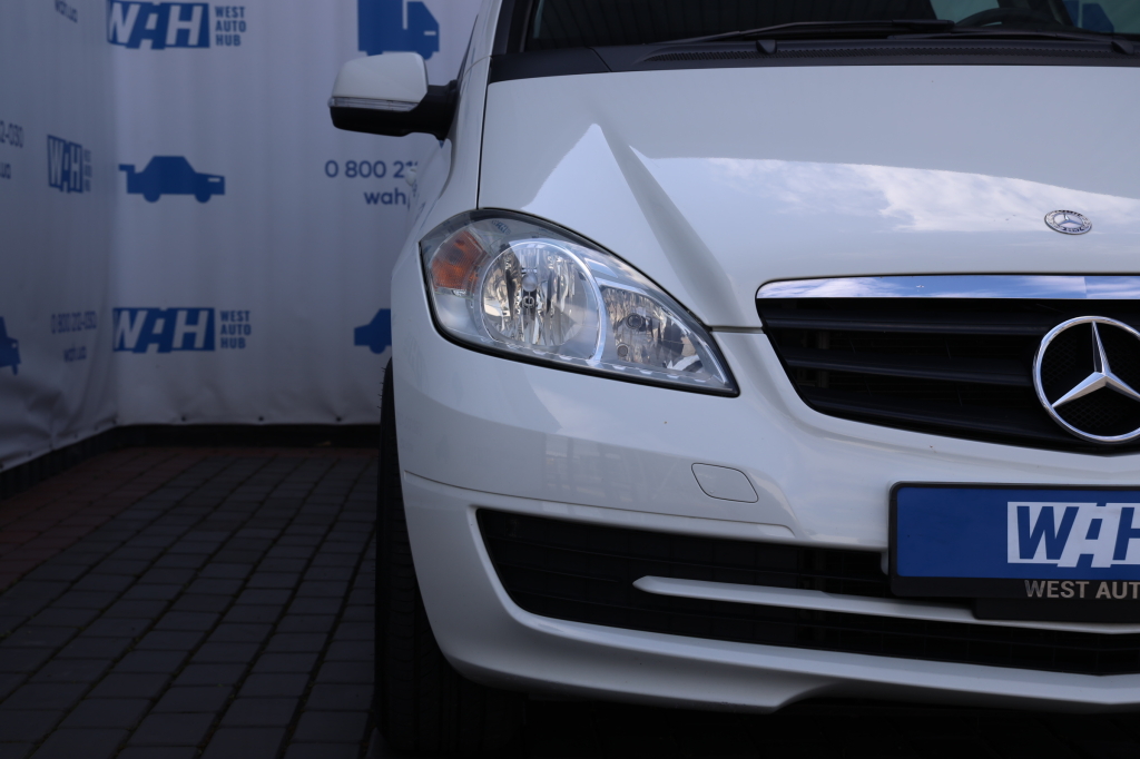 Mercedes-Benz A-Class A180 W169 2011 photo 3