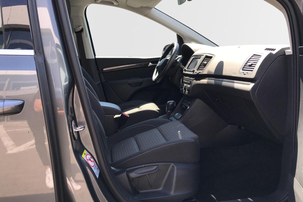 SEAT Alhambra 2020 фото 5