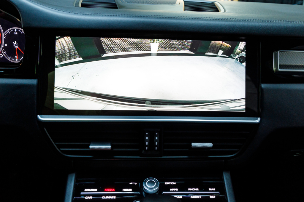 Porsche Cayenne 2018 фото 15