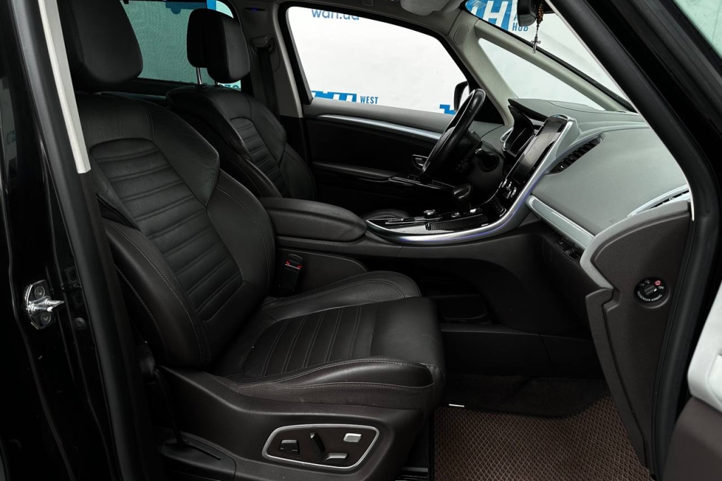 Renault Espace 2015 фото Renault Espace 2015 фото 22