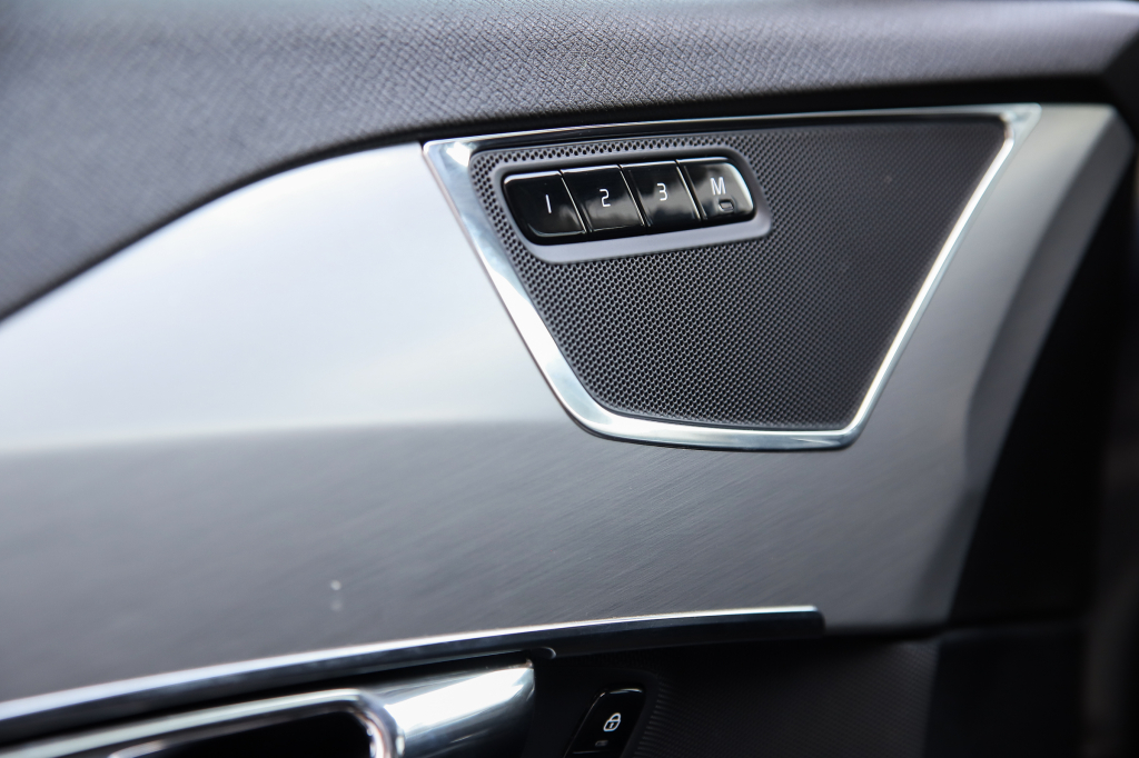 Volvo XC90 2015 photo 13