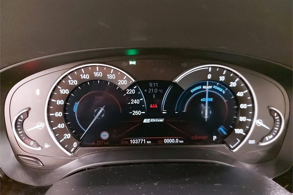 BMW 5 Series 2017 фото 7