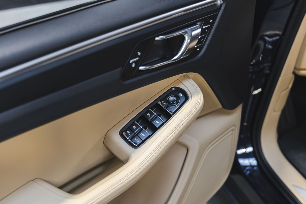 Porsche Macan 2016 photo 17