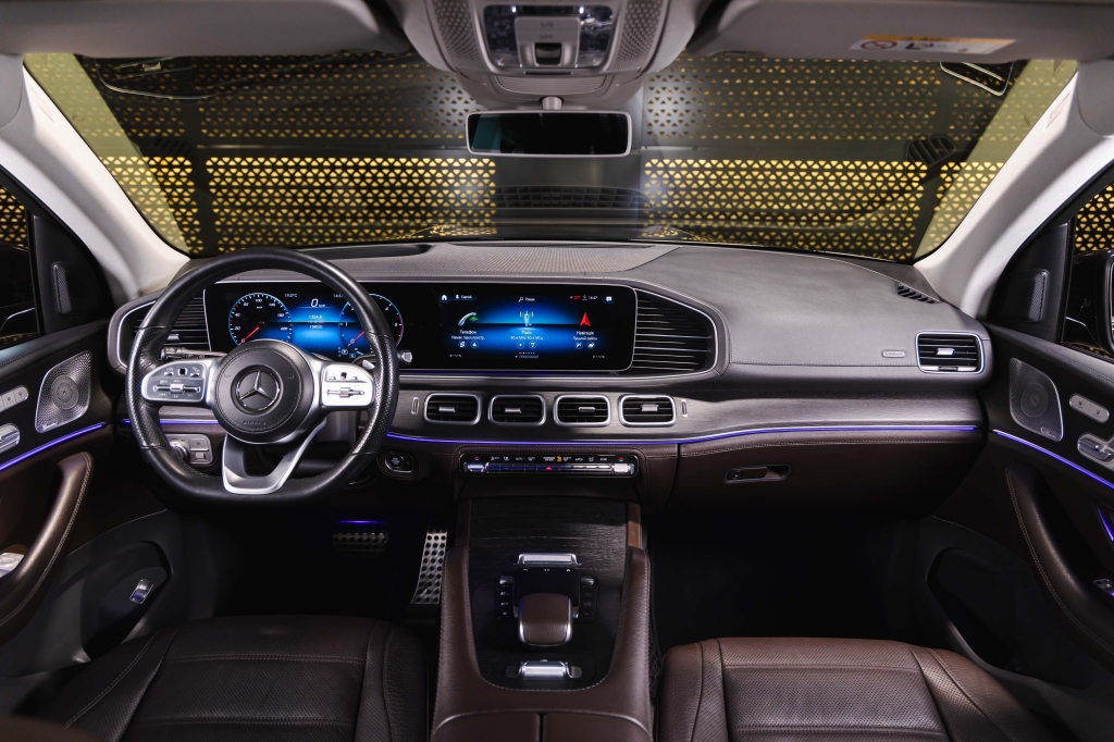 Mercedes-Benz GLS-Class 400d 2020 photo 38